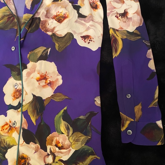 DOLCE & GABANNA ""Small""/Size 36 Silk Top - Picture 3 of 7